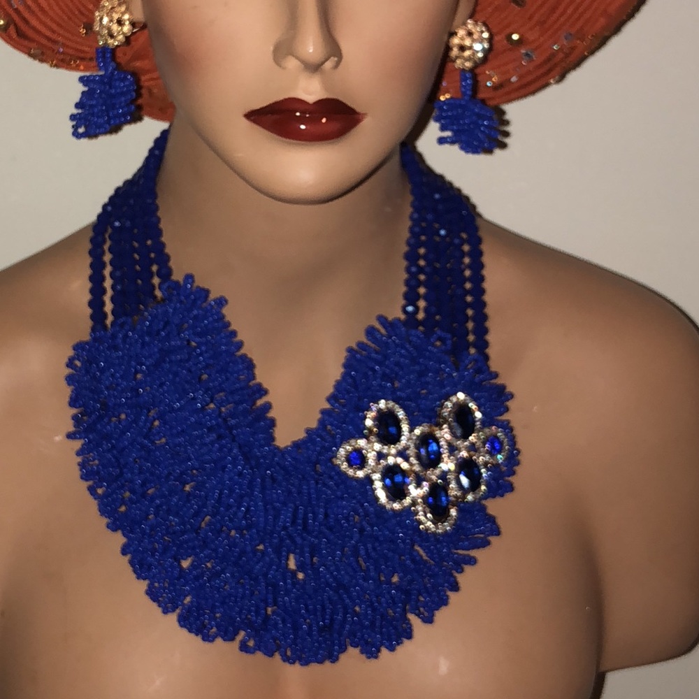 Bead Necklace - Picture 2 of 5